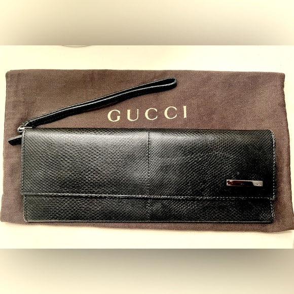 Snakeskin Gucci Wristlet - Picture 1 of 9